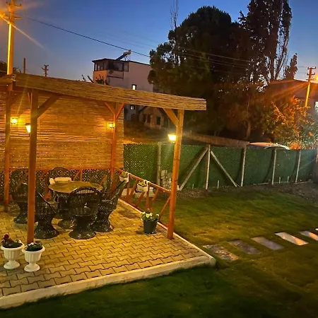 Garden House Holiday home *